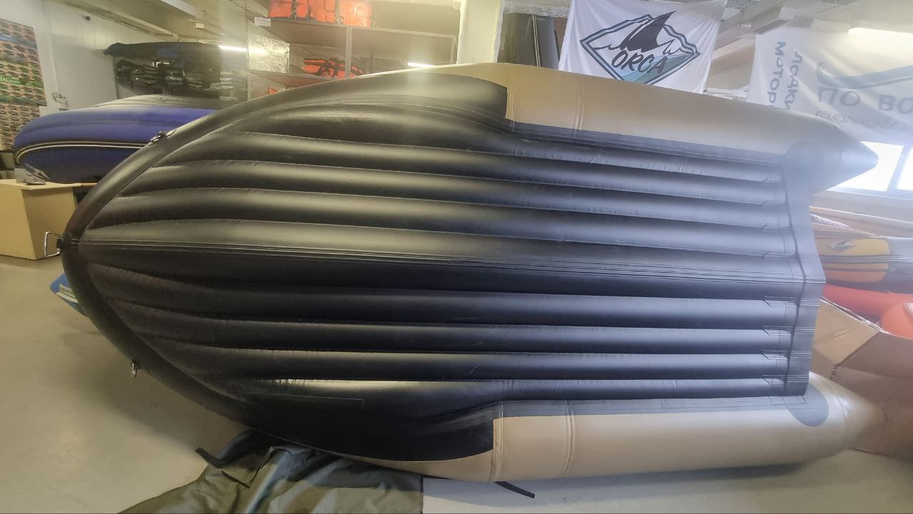 Лодка Badger Air Line 420